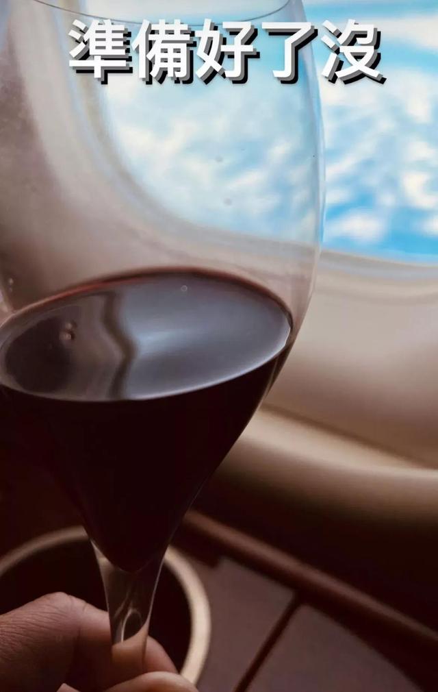 新加坡演唱会来了!周杰伦前往新加坡!