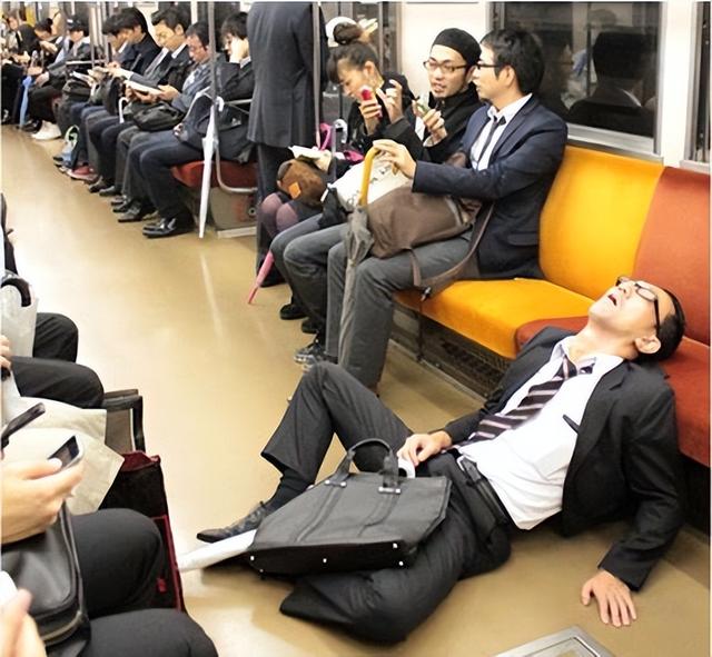 外国网站：日本不再是经济强国发达国家了，科技发展第一是中国