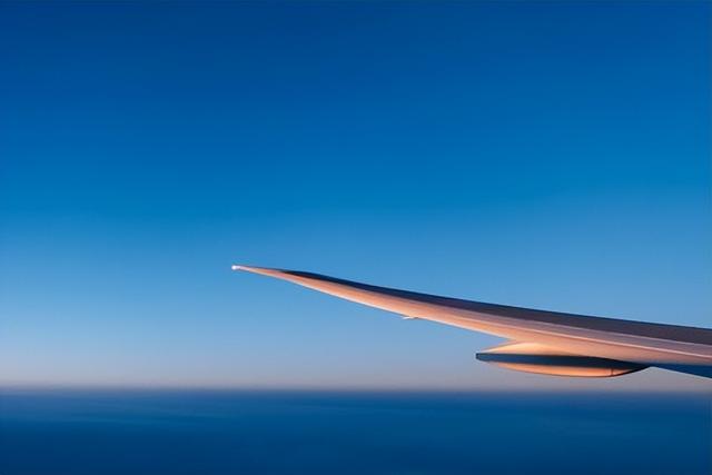 澳洲直飞回国机票，转机香港/新加坡回国航班推荐