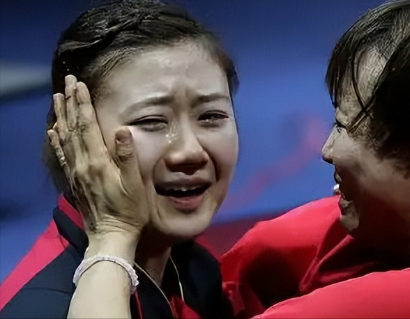 “日本乒乓女王”福原爱，和她背后的四个男人