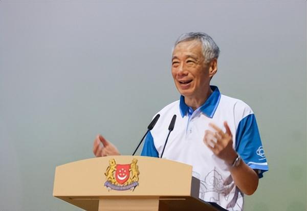 新加坡总理已经“偷摸”打了四剂疫苗，呼吁赶紧接种