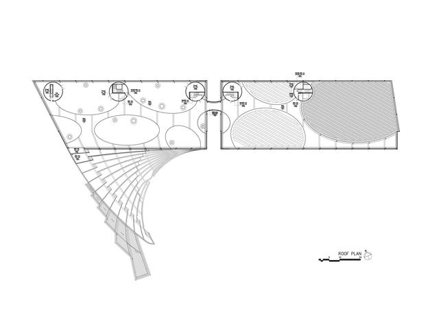 扇形展开，泰国吞武里校园 SISB / Plan Architect