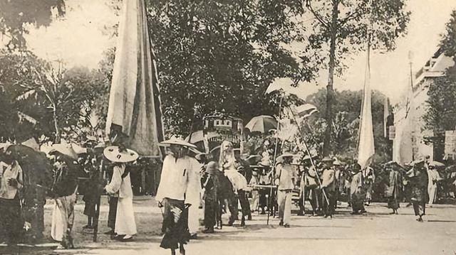 清朝以来，马来西亚华侨对俄罗斯有何刻板印象？