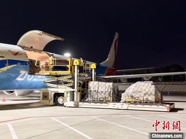 天津货运航空开通新加坡-三亚国际货运航线