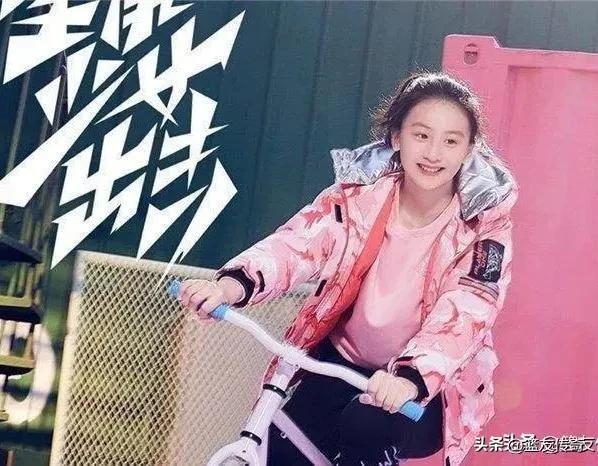田亮女儿田雨橙参加新加坡网球冠军赛，首战告捷