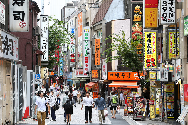 日本138年67位首相，新加坡58年仅仅3位总理，为什么差距悬殊？