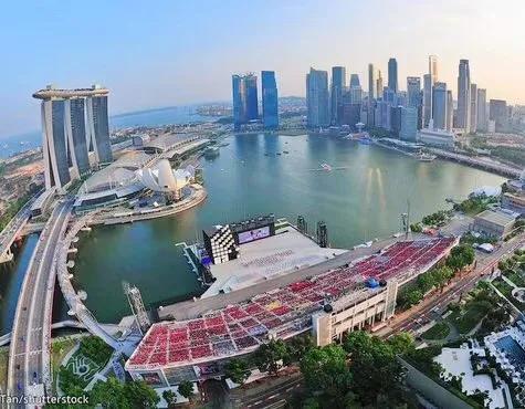 为什么新加坡房价那么高，还是有人愿意过去？还有美国