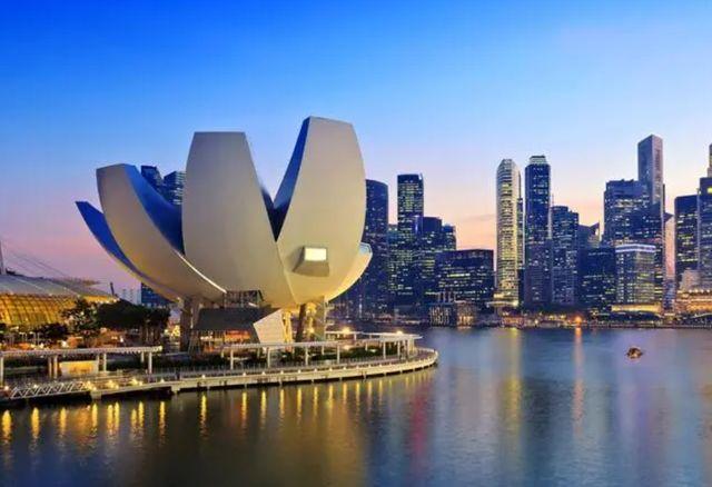 新加坡高调宣布：中国游客强势回归，美媒称针对中国是场闹剧