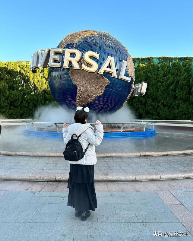 日本环球影城禁止“谭兄”露腿