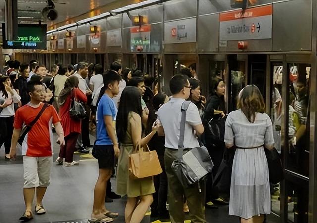 “地铁房”重要吗？今后新加坡每10户有8户10分钟内步行到地铁站