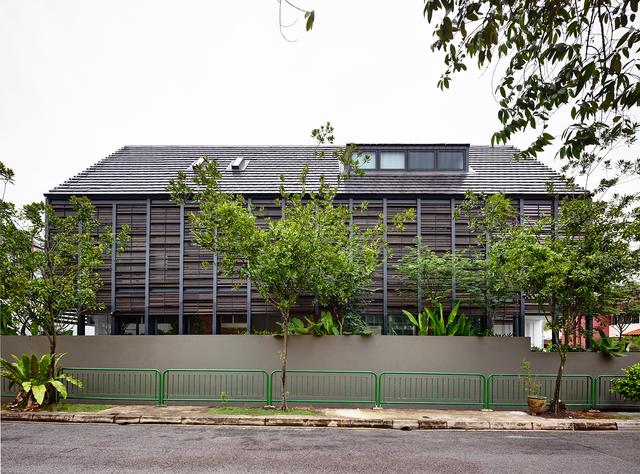 新加坡住宅别墅案例-Faber Terrace HYLA Architects （374m2）