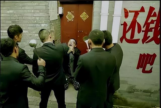 曾就职新加坡追债公司，如今把“教人如何还债”做成生意