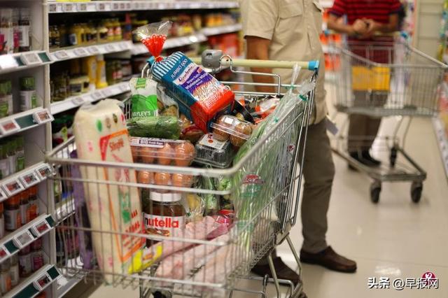 涨涨涨！新加坡1月核心通胀升至5.5%创15年新高