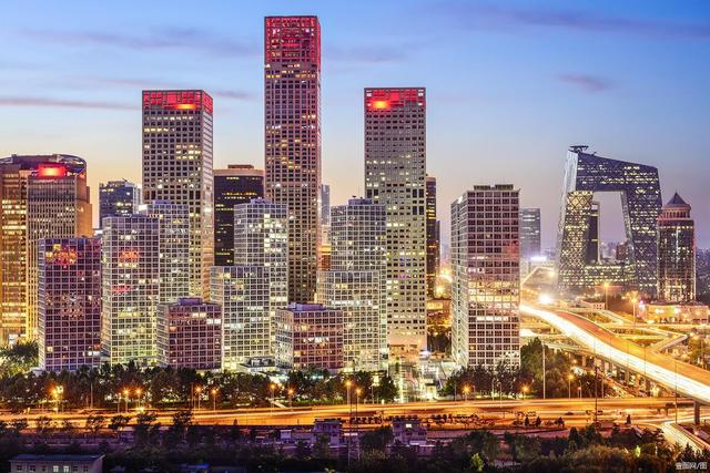 北京和新加坡经贸合作打开新空间，两座世界级城市能擦出哪些创新“火花”？