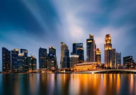 注册新加坡公司发展需要通过新加坡人参与吗？