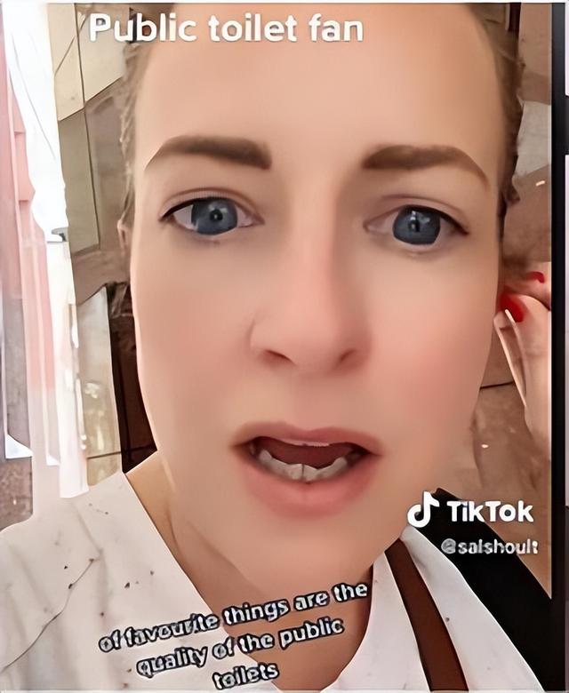 来新加坡不想走是因为厕所？英国妹纸“探厕”真信啦！