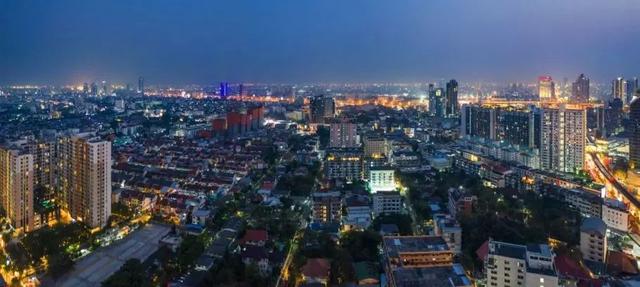 泰国曼谷网红楼盘 Whizdom 101三期—住宅写字楼商场于一体