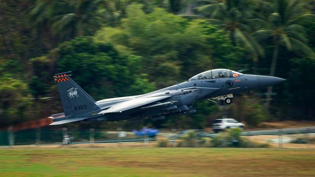 狮城添利爪——2006年新加坡空军选定F-15战斗机背景解析