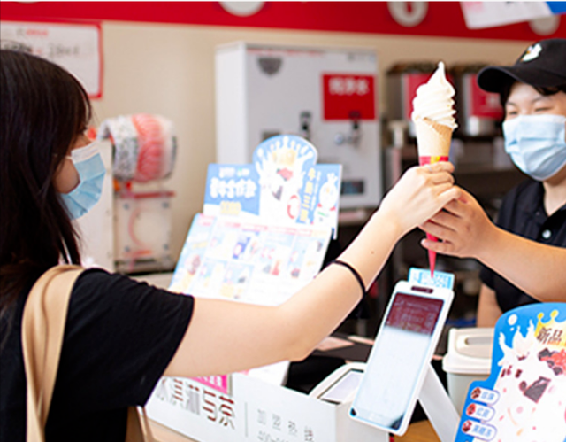 “平价之光”蜜雪冰城，盯上了日本年轻人