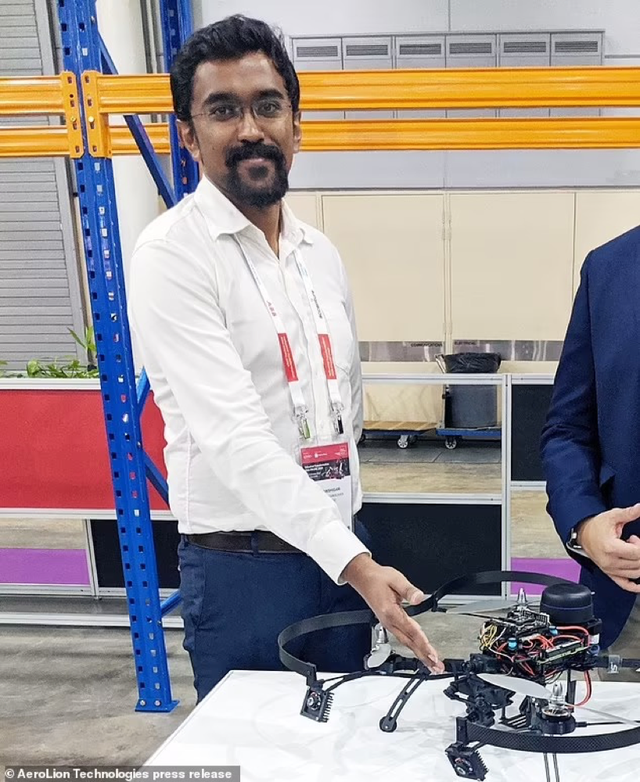 表白求爱被拒，新加坡男子起诉女方：赔我230万美元