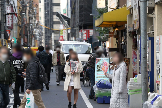 难以启齿的阴暗面，日本年轻女性做爸爸活的真相是啥
