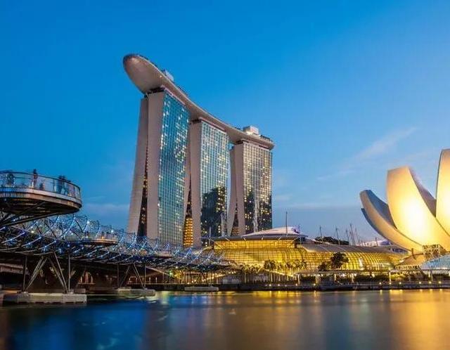 为什么新加坡移民逐渐增多