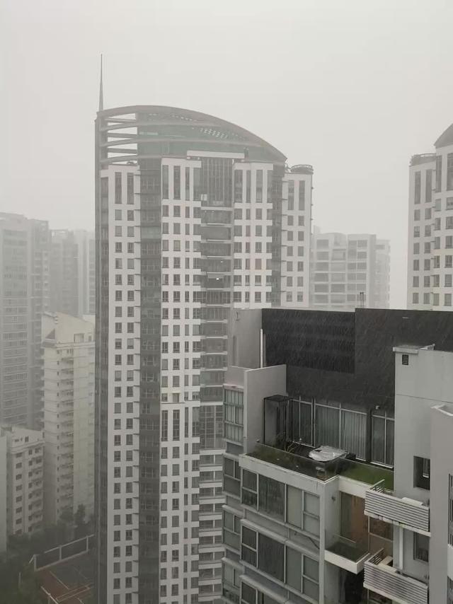 新加坡的雨季，是我在国内没有看到过的