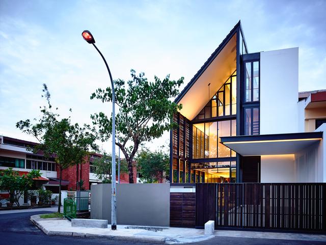 新加坡住宅别墅案例-Faber Terrace HYLA Architects （374m2）