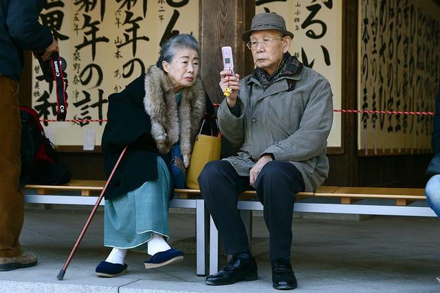 为何我国与日本等发达国家的人均寿命差距那么大