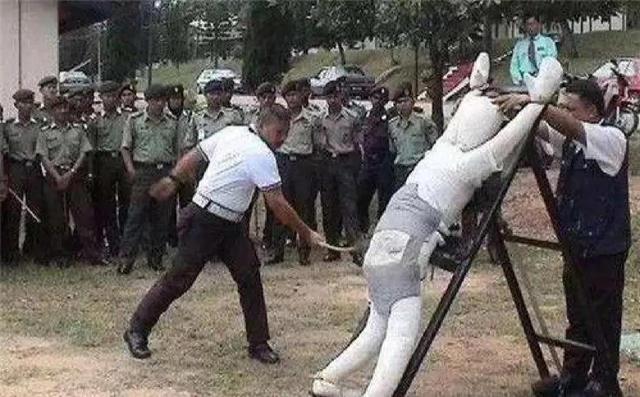 新加坡的鞭刑有多恐怖？可以将复杂人性展露无遗