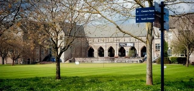 埃克塞特大学——英国最美的花园式校园