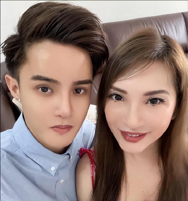 游子在新加坡因工作压力致瘫住院，面对天价治疗费女友全网求助