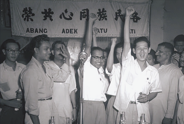 总理李显龙所理之新加坡国的前世今生