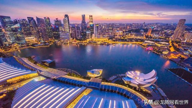 【龙腾网】网友讨论：新加坡是如何富裕起来的？