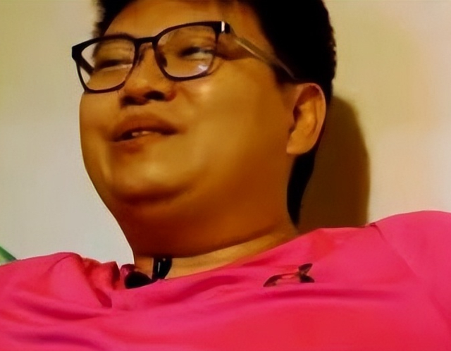 香港女教师全家移民英国，老公说：宁当乞丐也不回国，过得如何