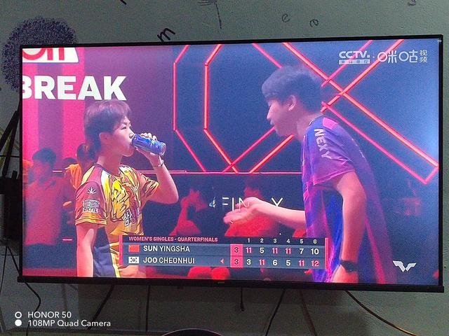 新加坡大满贯女单四分之一决赛孙颖莎对朱芊曦