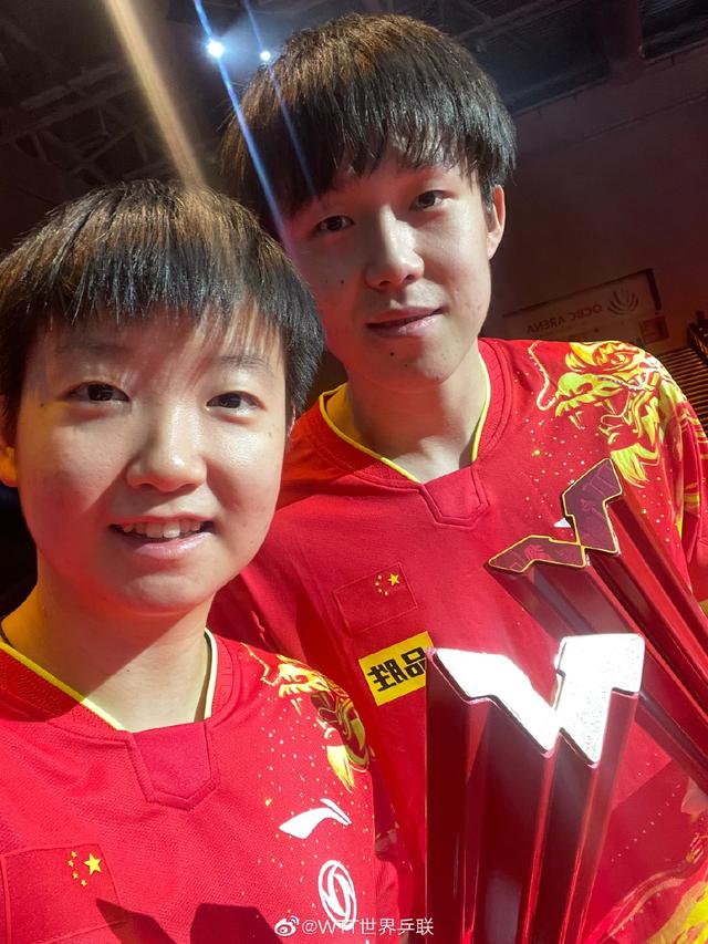 王楚钦孙颖莎3-1张本智和组合！WTT新加坡赛混双夺冠