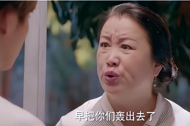 中国女子在新加坡遭遇无良女房东，只收租金、不给房住、人间消失