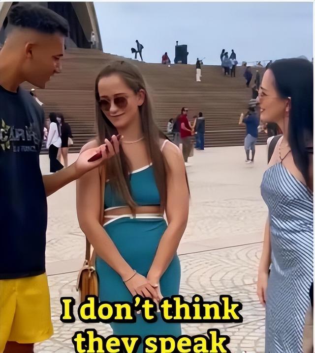 外国女子分不清阿联酋和新加坡，调侃当地人只会唱歌逗乐网友