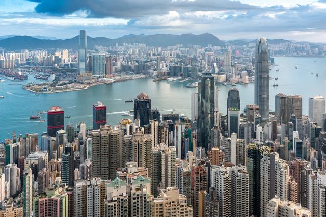 大量华人资产从瑞士美国撤离？香港、新加坡或成赢家