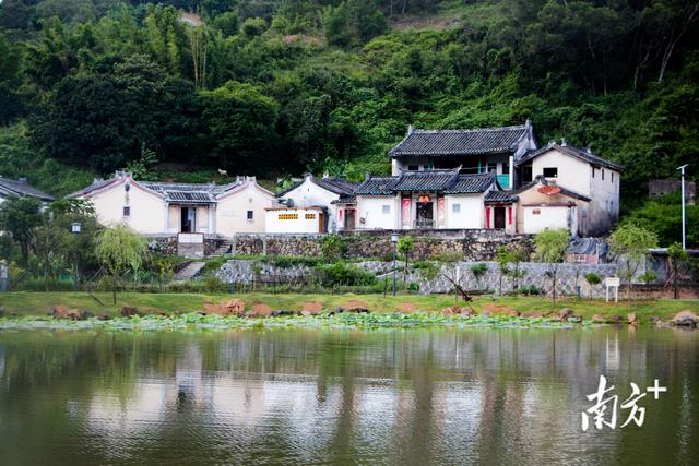 新加坡总理李显龙访华受关注，他和梅州大埔有这些渊源