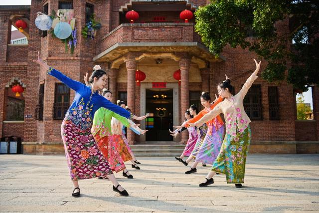 第二届新加坡梧林娘惹文化季正式开幕