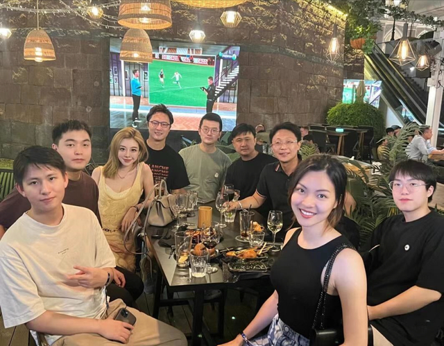 曝名企高管侵犯多人！灌醉白富美强行发生关系，潜逃新加坡被逮捕