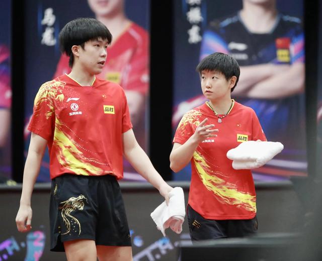 新加坡今日将产生首冠，莎头再碰张本早田，独苗马龙能否继续前进