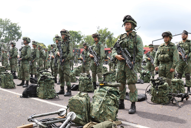 新加坡提供美军基地，部队驻训台岛，李显龙：中国要在互让中崛起