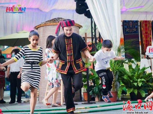 恢复海南入境免签首日 海南赴新加坡推广旅游文化优势资源［图］