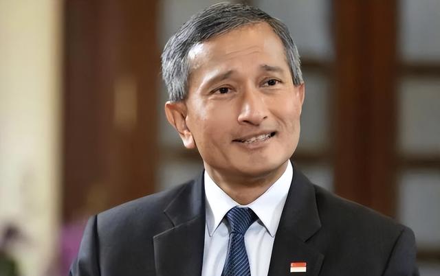 新加坡外长：几十年的和平将消失；马哈蒂尔：世界局势在失控