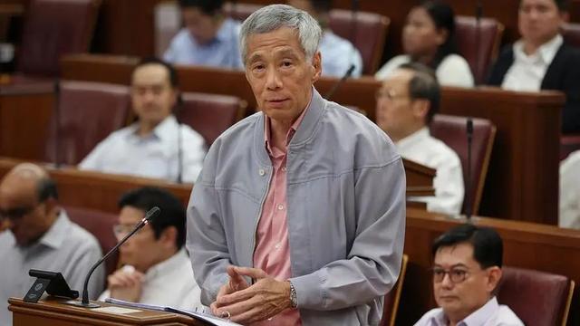 国民党最强候选人访问新加坡，李显龙：严格奉行一中政策