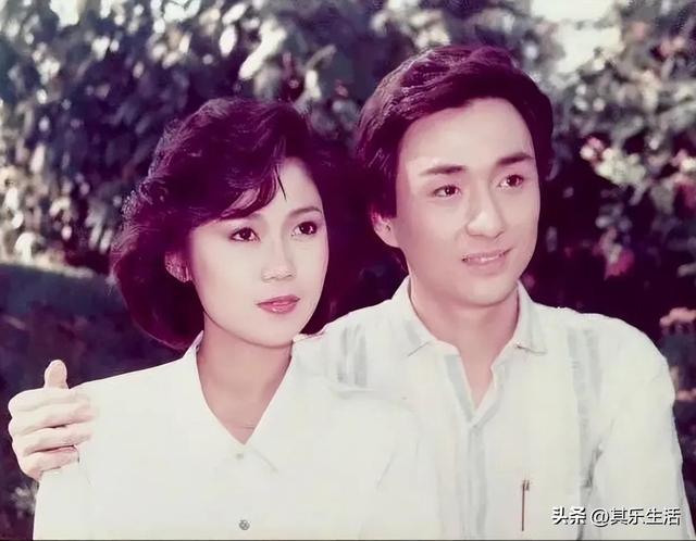 新加坡剧《人在旅途》播出38年，剧中演员境况不一，歌曲令人难忘