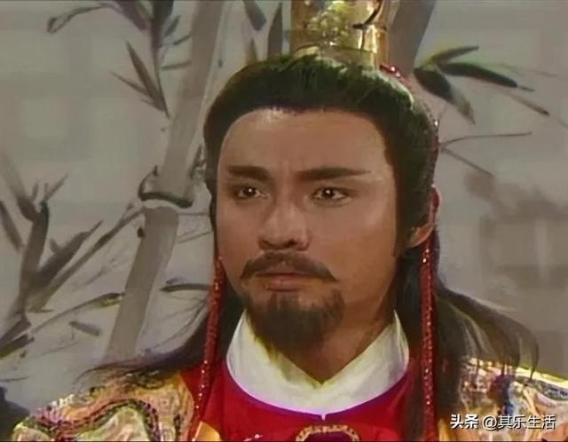 新加坡剧《绝代双雄》37年，转行当导演，嫁人退圈，演员境况不一